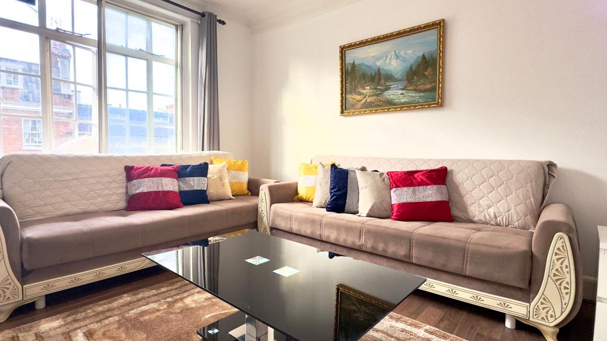 2 Bedroom Oxford Street London